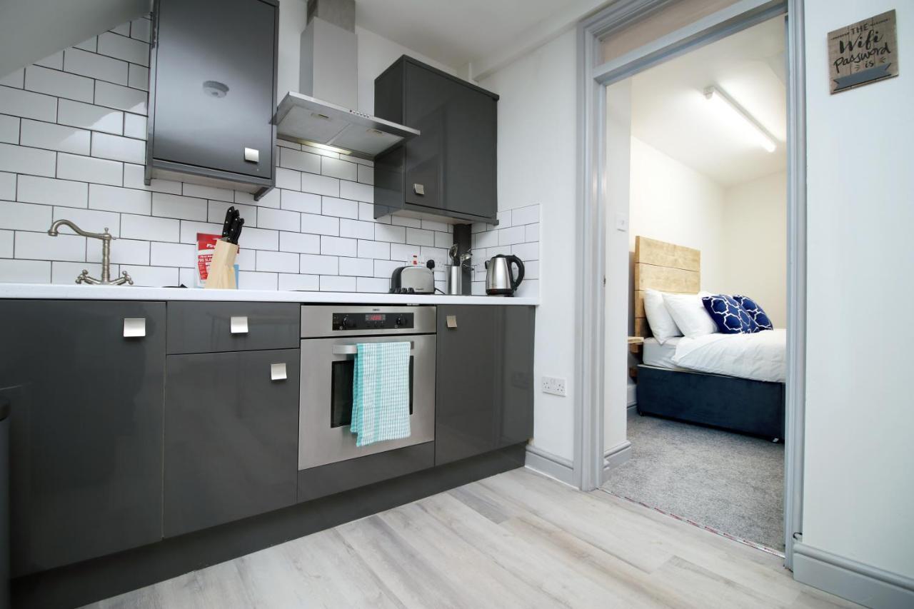 Appartamento Sleeps 6, Smart Tv'S, Parking Swansea & Morriston Hospital Esterno foto