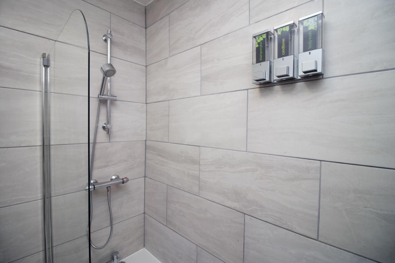 Appartamento Sleeps 6, Smart Tv'S, Parking Swansea & Morriston Hospital Esterno foto